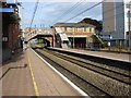 West Ealing railway station, Eastbound platform 4