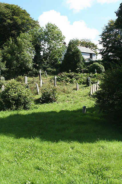Camelford: Lanteglos churchyard
