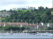 NS2477 : Cardwell Bay and Gourock High School by Thomas Nugent