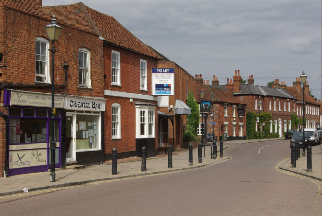 High Street, Theale © Stephen McKay :: Geograph Britain and Ireland