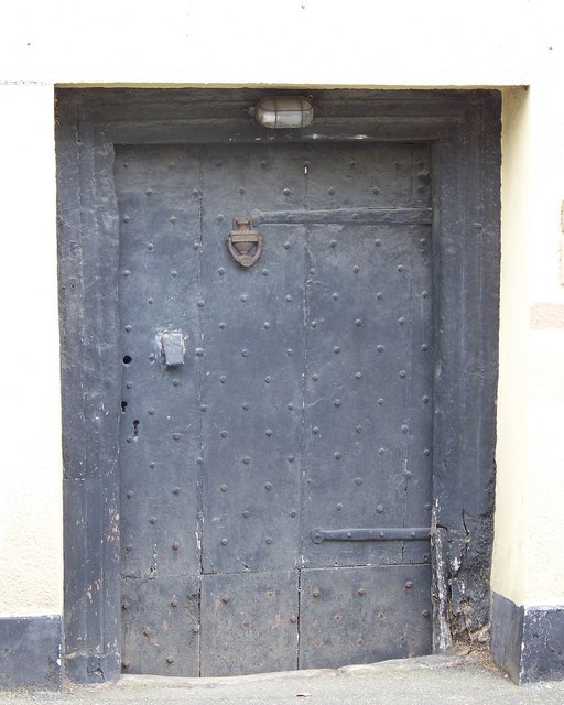 Door, Mearsdon Manor, Moretonhampstead © Maigheach-gheal cc-by-sa/2.0 ...