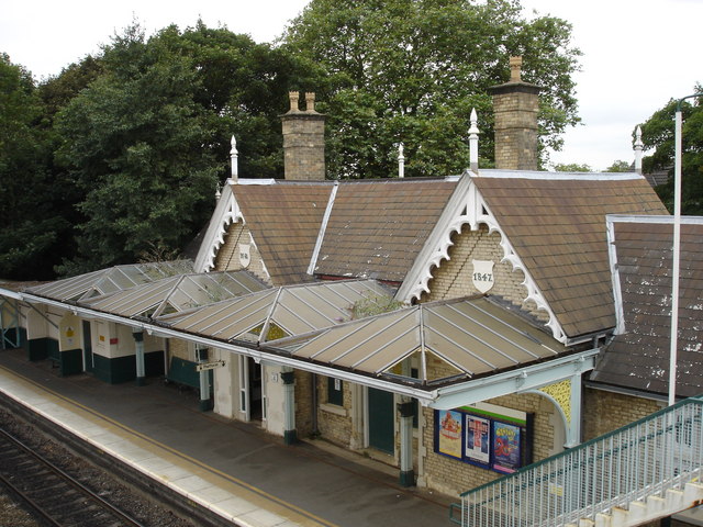 Beeston Station © Oxymoron :: Geograph Britain and Ireland