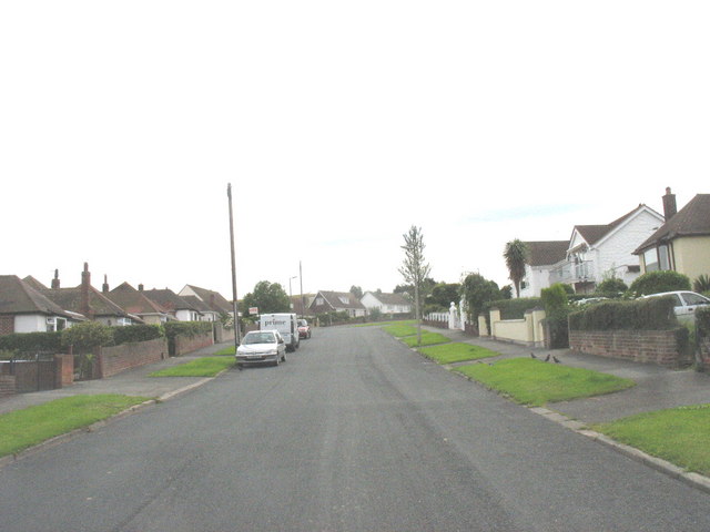 View south along Maes y Castell road by Eric Jones