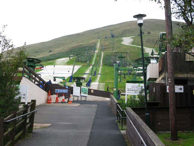 Hillend Ski Centre © G Laird :: Geograph Britain and Ireland