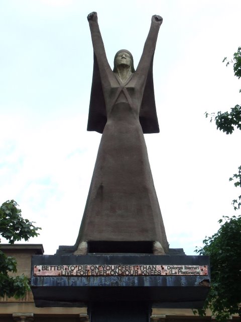 Spanish Civil War memorial © Thomas Nugent :: Geograph Britain and Ireland