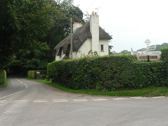 Boveridge: centre of village