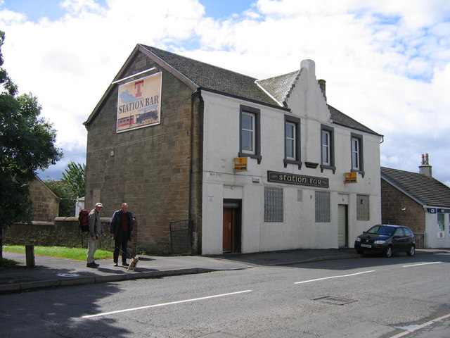 Station Bar, Cleland © A-M-Jervis :: Geograph Britain and Ireland