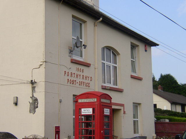 Porthyrhyd Old Post  Office (1906) - view from SW