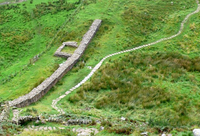 Hadrians Wall © Nigel Mykura :: Geograph Britain and Ireland