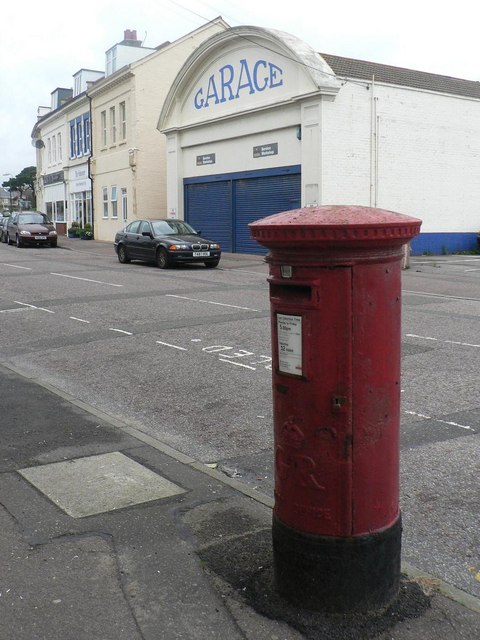 Southbourne: postbox № BH6 187, St. Catherines Road