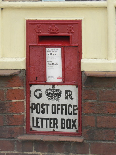 Cranborne: postbox № BH21 113, Wimborne Street