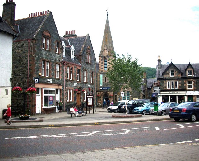 The Town Centre, Aberfeldy © James Denham :: Geograph Britain and Ireland