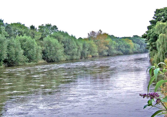 River Severn by Severnside South looking downstream