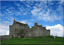 NM7435 : Duart Castle by Mike Searle