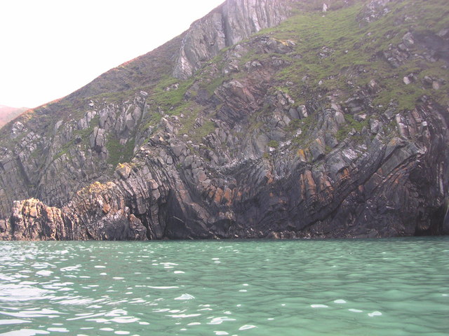 Contorted sedimentary layering at Dinas Head