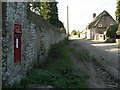 SY9098 : Mapperton: postbox № DT11 31 by Chris Downer
