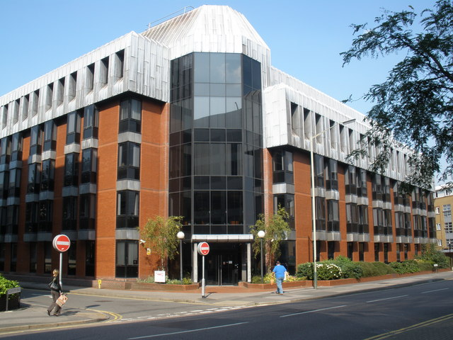 Offices of Network Rail, Swindon © Roger Cornfoot cc-by-sa/2.0 ...