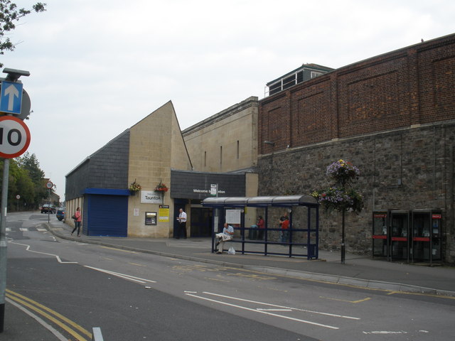 Northern entrance, Taunton station