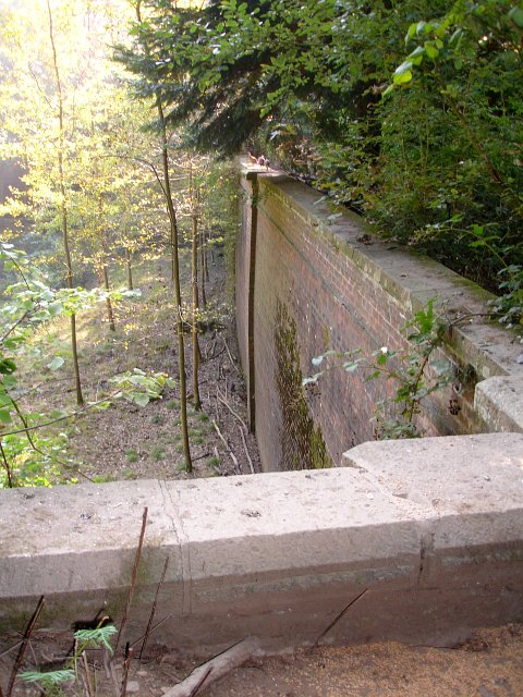 Corner of the dam on Offa's Pool