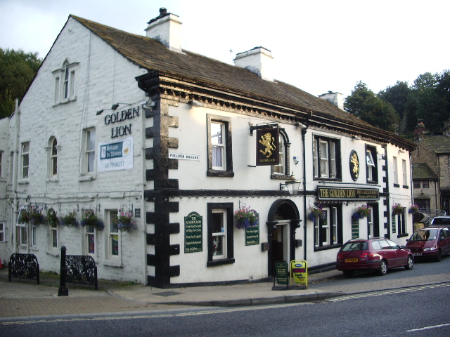 The Golden Lion, Fielden Square,... © Alexander P Kapp :: Geograph ...