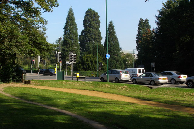 Junction of The Avenue and Burgess Road © Jim Champion :: Geograph ...