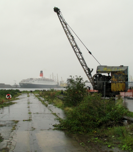 Steam crane and ship, Belfast