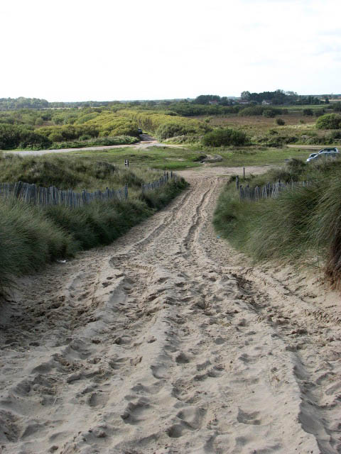 Horsey Gap car park © Evelyn Simak :: Geograph Britain and Ireland